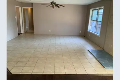 301 Travis Street, Baytown, TX 77520 - Photo 12