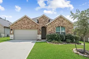 519 Newcomb Holw Dr, Conroe, TX 77304 - Photo 1