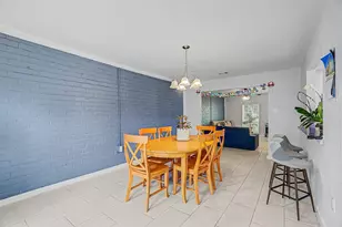 7180 Crownwest St, Houston, TX 77072 - Photo 8