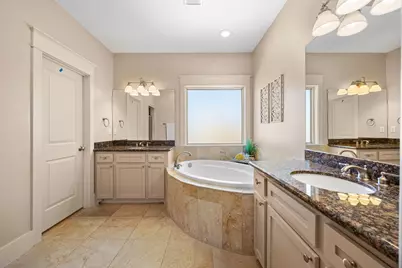 1028 W 16th Street, Houston, TX 77008 - Photo 18