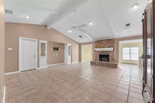 19415 Craigchester Ln, Spring, TX 77388 - Photo 6