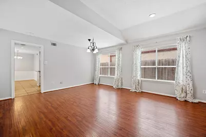 7822 Rollingbrook Drive, Houston, TX 77071 - Photo 6