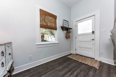 2021 Avenue O 1/2, Galveston, TX 77550 - Photo 8