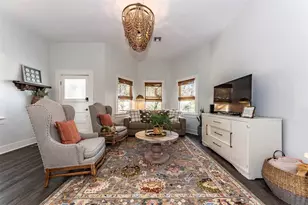 2021 Ave O 1/2, Galveston, TX 77550 - Photo 2