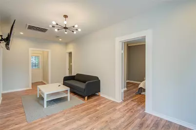 2712 Link Road, Houston, TX 77009 - Photo 6