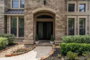 11 Stanwick Pl, The Woodlands, TX 77382 - Photo 2