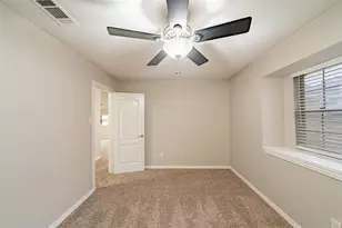 16310 Emberwood Dr, Houston, TX 77070 - Photo 10