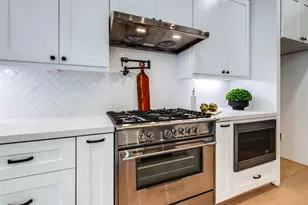 1016 Peden St, Houston, TX 77006 - Photo 16