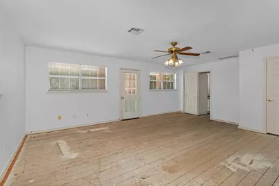 12180 Lakeview Manor Drive, Willis, TX 77318 - Photo 38