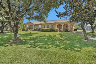 12180 Lakeview Manor Drive, Willis, TX 77318 - Photo 1