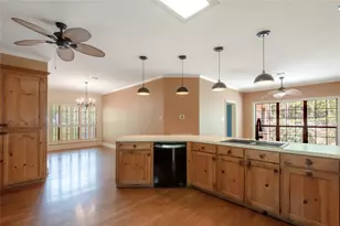 309 Broadmoor Dr, Huntsville, TX 77340 - Photo 18