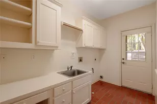 309 Broadmoor Dr, Huntsville, TX 77340 - Photo 24