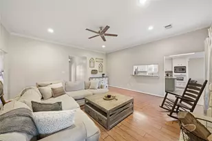 14210 Cally Cir, Needville, TX 77461 - Photo 8