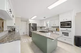 14210 Cally Cir, Needville, TX 77461 - Photo 12