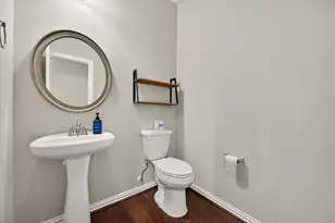 104 Long Meadow Ct, Clute, TX 77531 - Photo 42