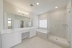 11407 Blossom Sq St, Houston, TX 77047 - Photo 12