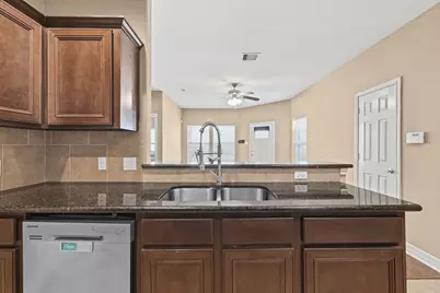 2906 Anita #B, Houston, TX 77004 - Photo 14