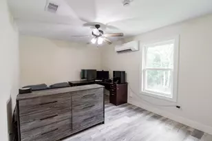 655 Avenue L, Dickinson, TX 77539 - Photo 40