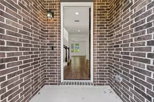 2107 Parnevik Pl, Conroe, TX 77304 - Photo 4