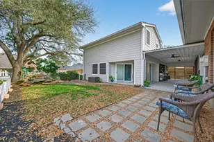 9818 Twin Shores Dr, Willis, TX 77318 - Photo 36