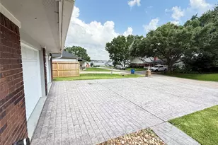 9818 Twin Shores Dr, Willis, TX 77318 - Photo 28