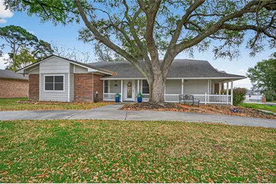 9818 Twin Shores Drive, Willis, TX 77318 - Photo 1