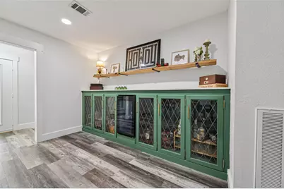 9818 Twin Shores Drive, Willis, TX 77318 - Photo 10