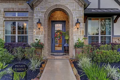 5911 Vineyard Creek Lane, Houston, TX 77365 - Photo 2