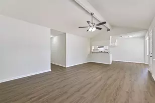 117 Dallas St, Angleton, TX 77515 - Photo 10