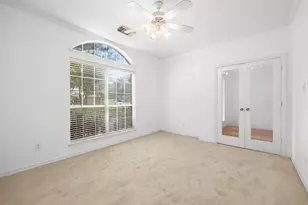 2006 Peonies Ct, Pearland, TX 77581 - Photo 8