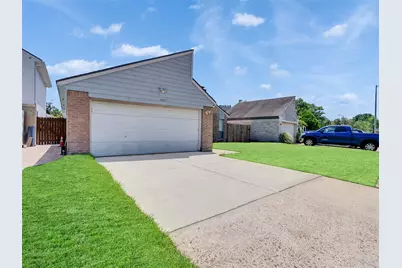 4411 Yupon Ridge Drive, Houston, TX 77072 - Photo 2