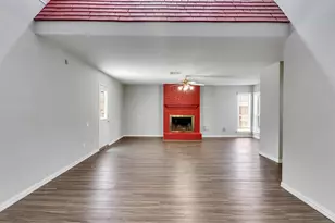 4411 Yupon Ridge Dr, Houston, TX 77072 - Photo 4