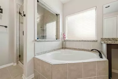 14534 Mountain Cliff Lane, Houston, TX 77044 - Photo 28