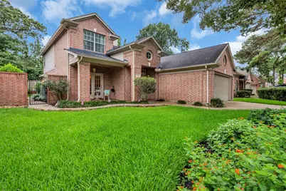 65 W Sienna Place, The Woodlands, TX 77382 - Photo 2