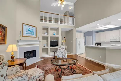 65 W Sienna Place, The Woodlands, TX 77382 - Photo 16