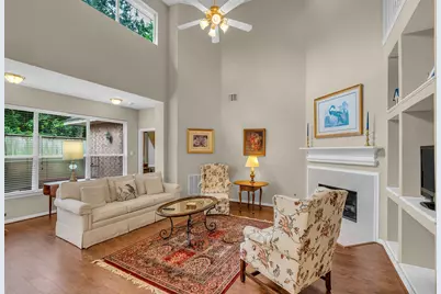 65 W Sienna Place, The Woodlands, TX 77382 - Photo 12