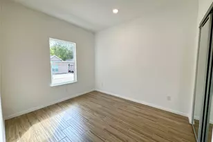 11555 Persimmon St, Willis, TX 77318 - Photo 16