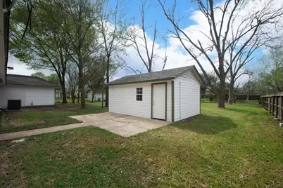 1318 Meadow Lark Street, Deer Park, TX 77536 - Photo 18
