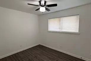 13319 Forest Knoll Dr, Houston, TX 77049 - Photo 10