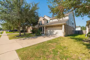 2006 Creek Run Dr, Pearland, TX 77584 - Photo 4
