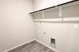 2502 Shallow Lake Dr, Iowa Colony, TX 77583 - Photo 10