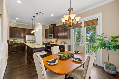 1217 Hobbs Reach Lane, Houston, TX 77008 - Photo 8