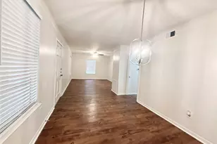 500 Willow Dr, Lake Jackson, TX 77566 - Photo 4