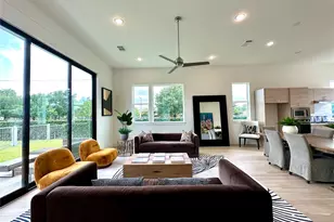 2806 Rosefield Dr, Houston, TX 77080 - Photo 2