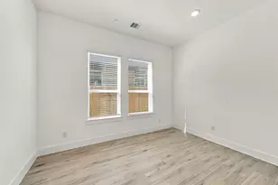12214 Warbler Dr, Mont Belvieu, TX 77523 - Photo 16