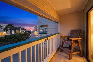 6102 Seawall Blvd, Galveston, TX 77551 - Photo 2