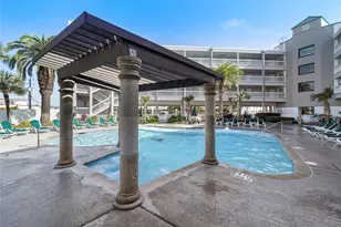 6102 Seawall Blvd, Galveston, TX 77551 - Photo 4