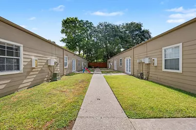 800 N San Jacinto #201, Conroe, TX 77301 - Photo 44