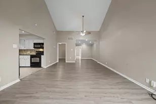 800 N San Jacinto, Conroe, TX 77301 - Photo 16