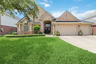 3214 E Cedar Hollow Dr, Pearland, TX 77584 - Photo 1